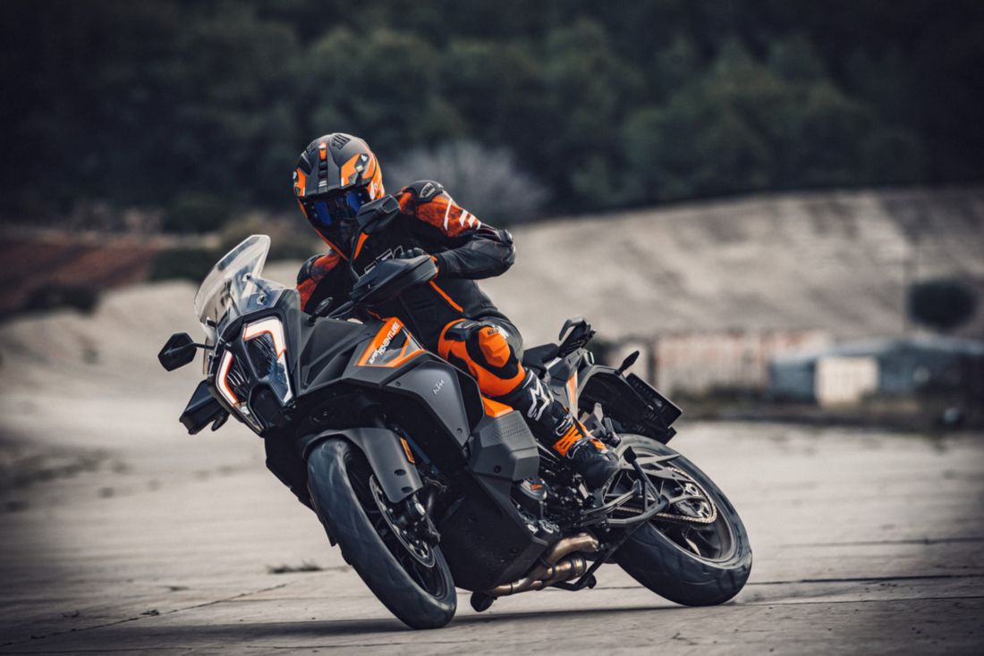 ABOUT ADVENTURE MEISTER | KTM 日本